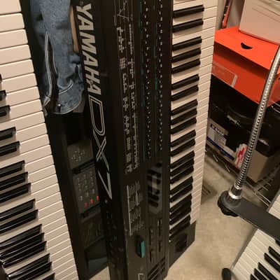 Yamaha DX7II S 16-Voice Synthesizer 1986 - 1989 - Black