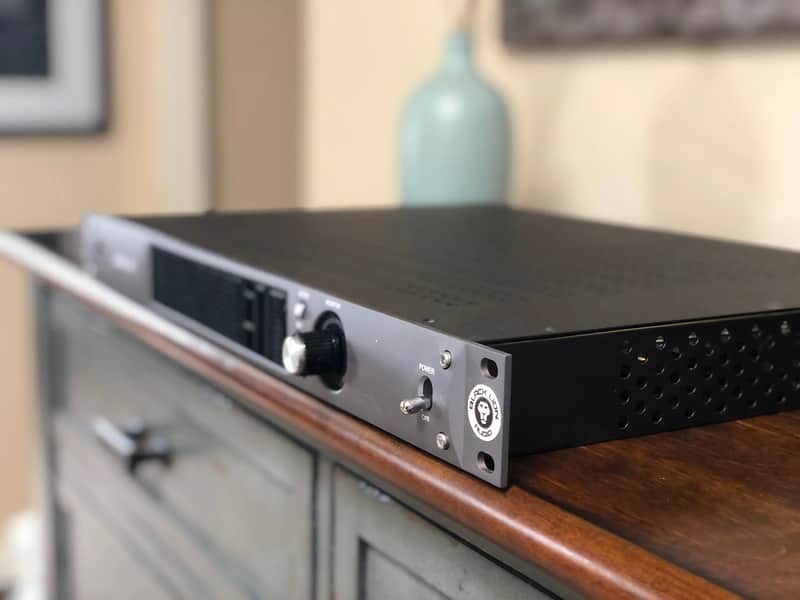 Universal Audio Apollo x16 Heritage Edition Thunderbolt 3 Audio Interface Black Lion Audio Mod 1/2 image 1