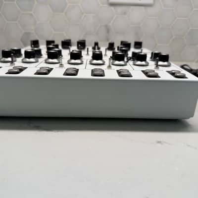 Soma Laboratory Lyra-8 Organismic Synthesizer 2017 - 2020 - White image 2