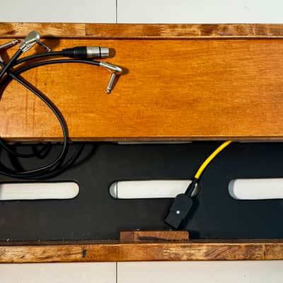 Nell Audio 24x12 Hardwood Pedalboard - I/O, Stereo Routing, XLR DI 2026 - Natural image 5
