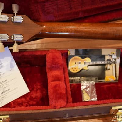 Gibson 2020 Gibson Les Paul Standard ’50s Goldtop – Mint Condition w/ Original Gibson Case 2020 - Gold image 2