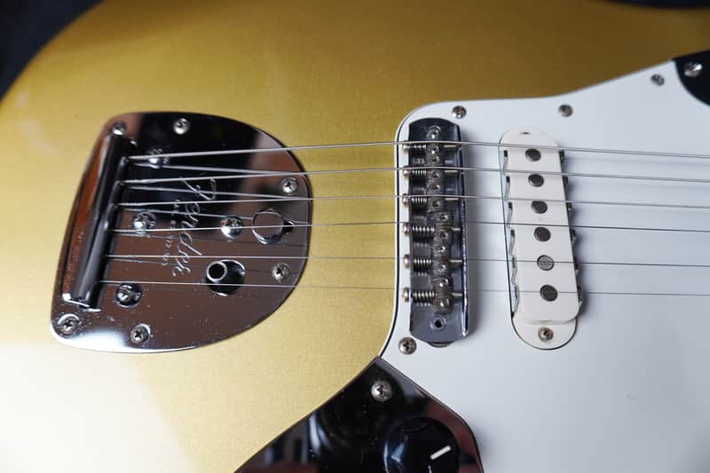 Fender Japan JG66-RC Jaguar 1994–1995 – Shoreline Gold, Matching