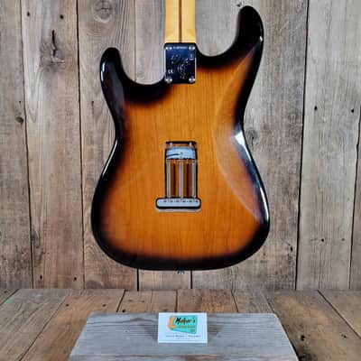 Fender Eric Johnson Thinline Stratocaster 2018 Sunburst Original Case & Paperwork - Sunburst image 3