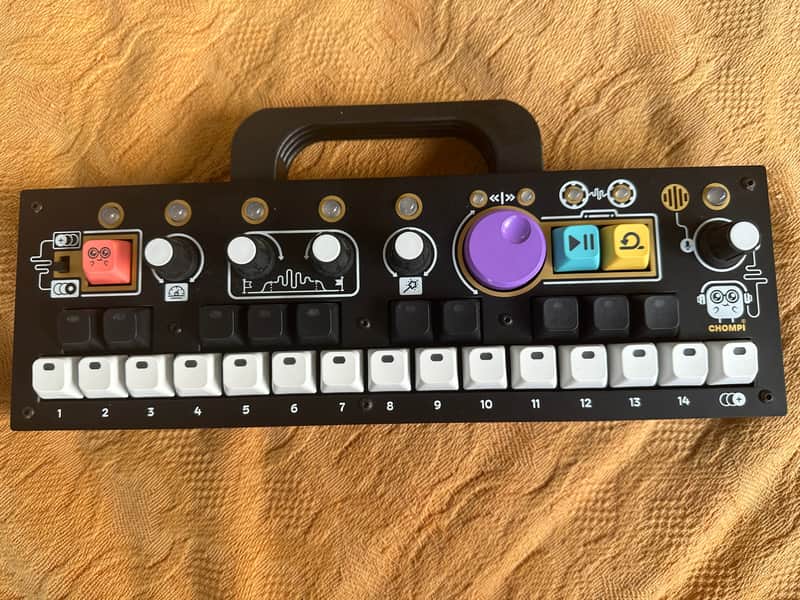 Chompi Club Chompi Sampler and Tape Music Instrument