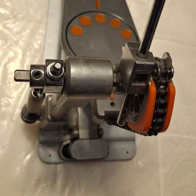 Pearl P930 Demonator Longboard Chain Drive Single Bass Drum Pedal 2010s - Chrome / Orange image 2