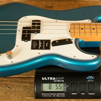 Fender Vintera III Late '60s Precision Bass - Maple - Lake Placid Blue image 8