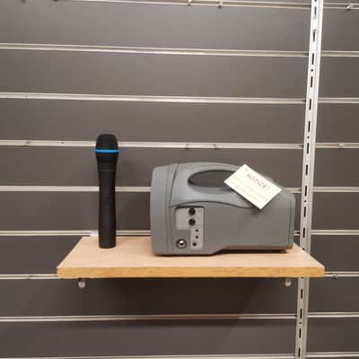Fender Passport Portable Wireless System P-10W  light Grey image 2