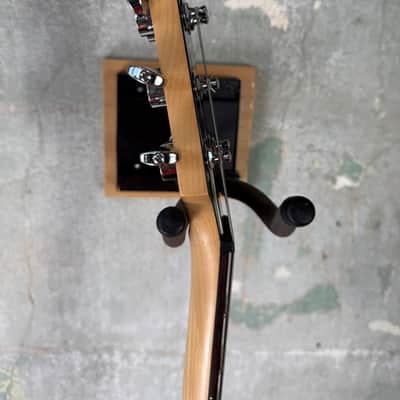 Line 6 Variax 500 Electric Guitar - Black image 8
