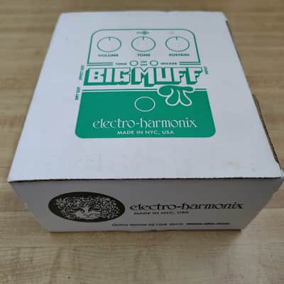 Electro-Harmonix Big Muff Pi w/ Tone Wicker Fuzz Pedal USA Made - Green image 5