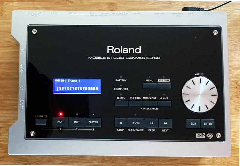 Roland Mobile Studio Canvas SD-50 GM2 / GS sound module + USB