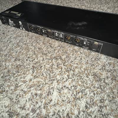 DBX 223XL Stereo 2-Way / Mono 3-Way Crossover 2000s - Gray image 4