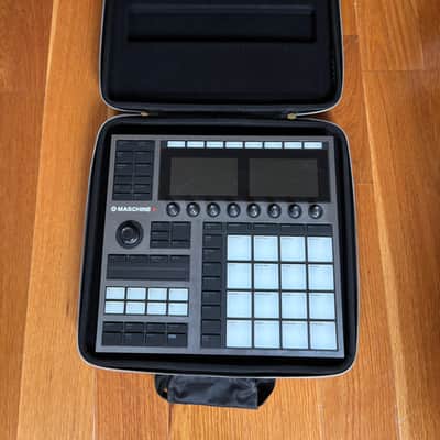 Native Instruments Maschine Plus 2020 - Present - Black Bild 4