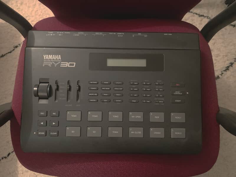 Yamaha RY30 Drum Machine image 1