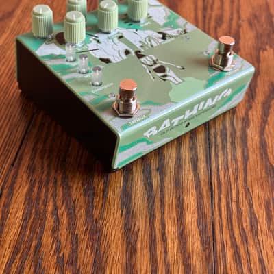 Old Blood Noise Endeavors Bathing Liminal Delay 2025 - Present - Green image 1