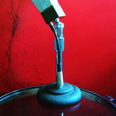 Vintage 1940's RCA 74-B Junior Velocity Ribbon Microphone w period Atlas DS-7 desk stand prop repair display image 4