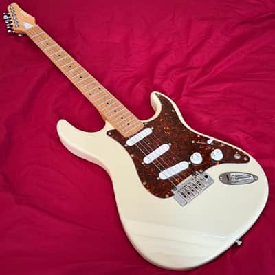 Carvin Bolt SSS Tremolo - Custom Shop Strat Killer - Made in USA - Vintage White - Lace Style Pickups - Free Pro Setup image 14