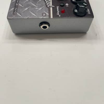 Tech 21 NYC U.S. Steel Distortion SansAmp Character Series Guitar Effect Pedal image 5