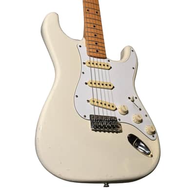 1983-1984 Squier SQ Series Stratocaster  - Vintage White image 5