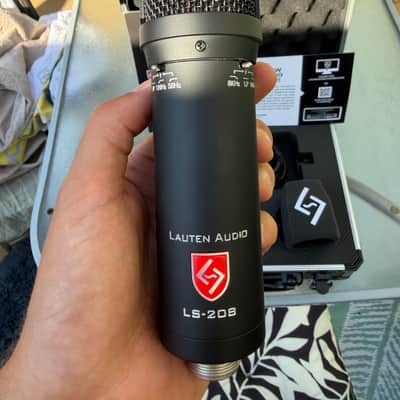 Lauten Audio LS-208 Large Diaphragm Cardioid Condenser Microphone 2018 - 2020 - Black image 2