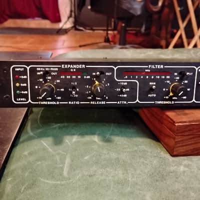 Drawmer  Df320 Dual Noise Filter image 3