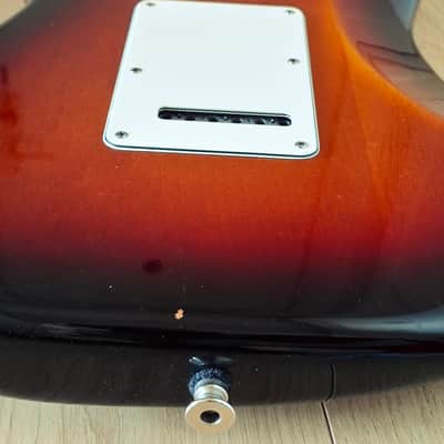 Fender American Standard 2012 Strat,  3-Tone Sunburst, Maple Fretboard image 20