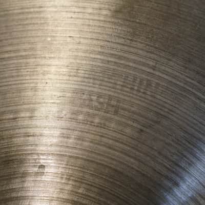 Zildjian 16" Avedis Medium Thin Crash - 1164g image 2