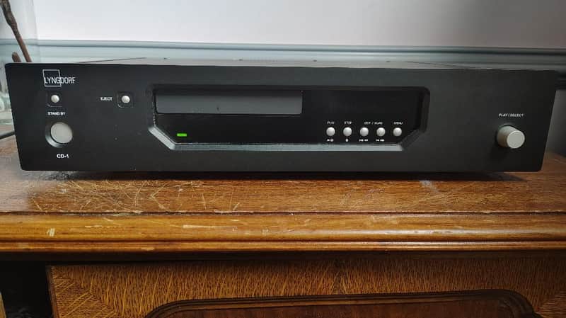 Lyngdorf CD1 audiophile CD player in excellent condition, serviced - 2000's image 1