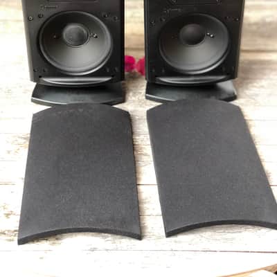 Definitive Technology ProCinema ProMonitor 100 Bookshelf Or Satellite Speakers  Definitive Technology ProCinema ProMonitor 100 Bookshelf Or Satellite Speakers image 4
