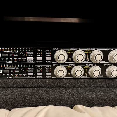 Empirical Labs Distressor EL8X-S Stereo Pair w/British Mode & Stereo Image Link 2026 image 7