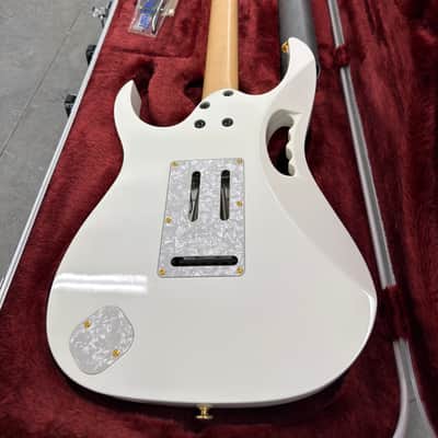 Ibanez JEM7V-WH Steve Vai Signature with Rosewood Fretboard 2004 - 2019 - White image 6