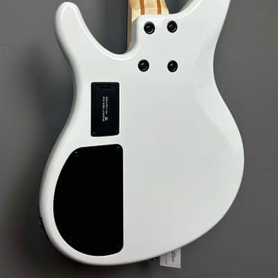 Yamaha TRBX304 2025 - White image 8