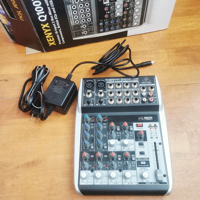 Behringer Xenyx Q1002USB 10-Input Mixer with USB Interface