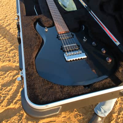 Ernie Ball Music Man John Petrucci Signature JP6 2001 - 2021 - Various image 11