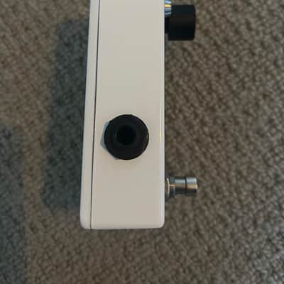 Pigtronix Class A Boost 2010s - White image 6
