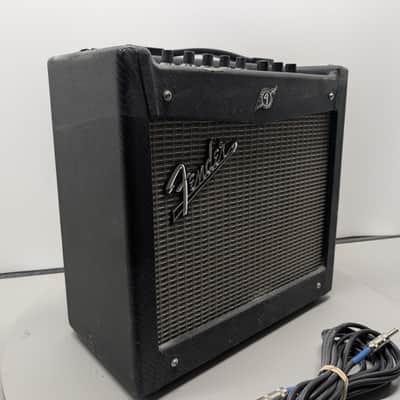 Fender Mustang I Guitar Combo Amplifier Digital Modeling Amp Electric image 2