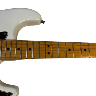 2019 Fender American Ultra Stratocaster - Arctic Pearl image 11