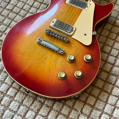 Gibson Les Paul Deluxe 1974 - Sunburst image 1