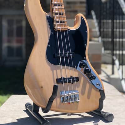 Squier Classic Vibe 70's Jazz Bass Guitar  Natural image 3