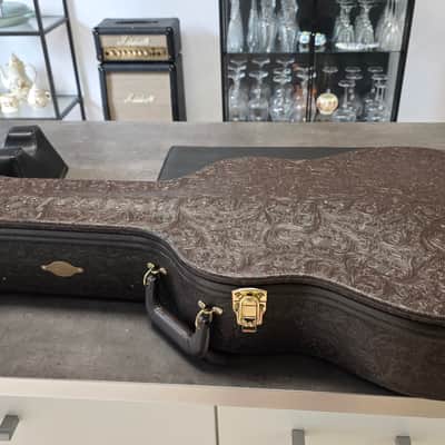 Taylor 317e Grand Pacific USA BRAND NEW! V-Class American Dreadnaught Natural Spruce Flame Mahogany Acoustic-Electric Limited Model Guitar with Custom Paisley Hard Case image 3