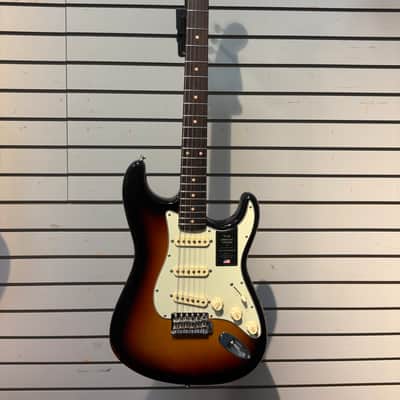 Fender American Vintage II Stratocaster Electric Guitar 1961 - Gloss image 3