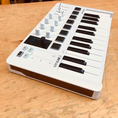 Arturia Minilab 3 Midi 25-Key Keyboard Controller image 4