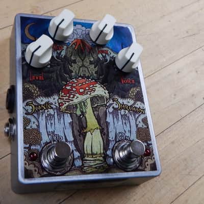FuzzHugger Custom Super Sonic Shroom fuzz + oscillation - B-Stock SALE! image 1