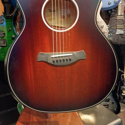 Taylor Builder's Edition 324ce 2020 - Present - Shaded Edge Burst image 2