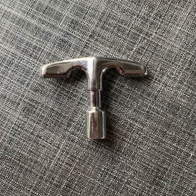 Vintage  MIJ 70s square drum key image 2