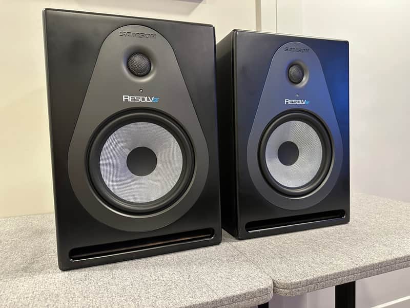 Samson Resolv SE8 8” Studio Monitors Pair + 20ft & 10ft XLR Cables image 1
