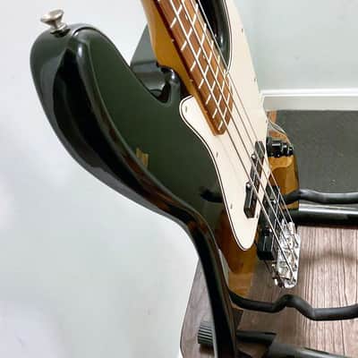 Fender Classic Series '60s Jazz Bass - Black image 5