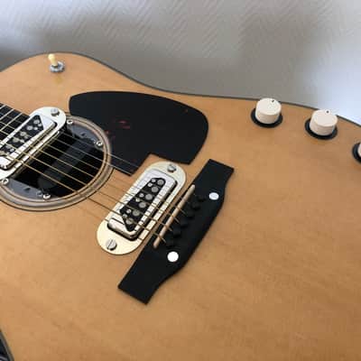 Kurt Cobain MTV Unplugged Guitar & Case Replicas image 9
