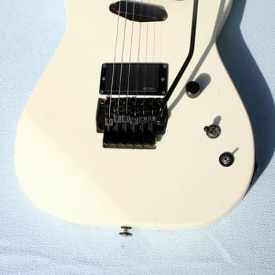 ESP The Junior 80s lawsuit headstock - White image 5