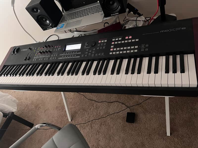 Yamaha MOXF8 Production Synthesizer 2013 - Present - Gray image 1