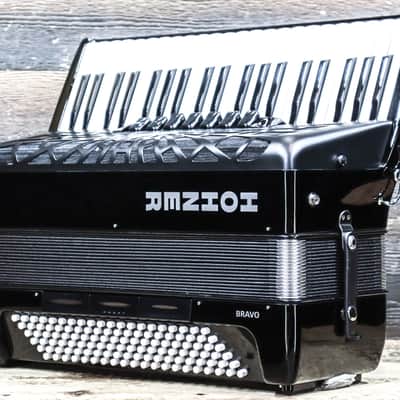 Hohner Bravo III 120 Black 120-Bass 41-Silent Key 3-Voice Piano Accordion w/Bag image 2